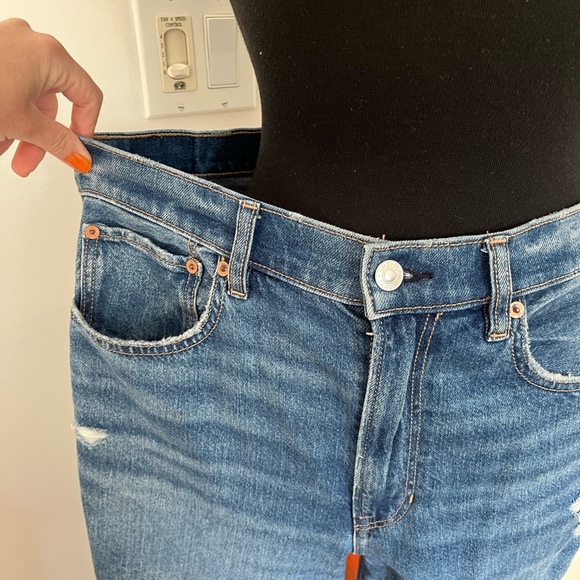 AE Super High-Rise Baggy Blue Jeans - Picture 4 of 8